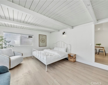 920 W Balboa - Photo Thumbnail 18