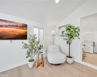 920 W Balboa - Photo Thumbnail 22
