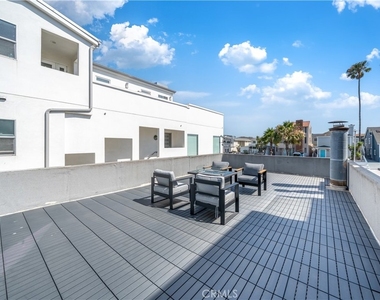 920 W Balboa - Photo Thumbnail 27