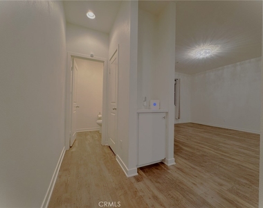 2710 Valor - Photo Thumbnail 9