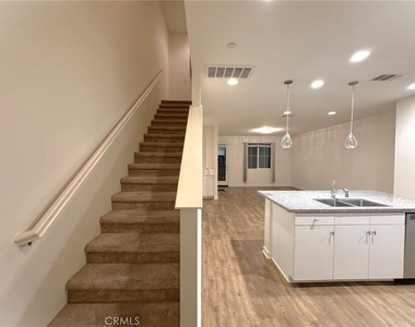 2710 Valor - Photo Thumbnail 23