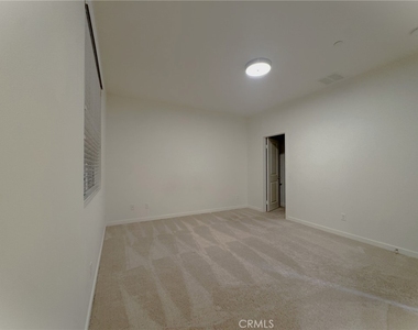 2710 Valor - Photo Thumbnail 29