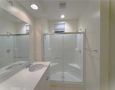2710 Valor - Photo Thumbnail 31