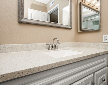 338 W Kelly - Photo Thumbnail 18