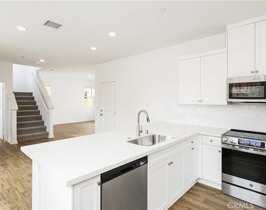 26663 Viola Way - Photo Thumbnail 12