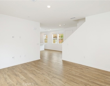 26663 Viola Way - Photo Thumbnail 18