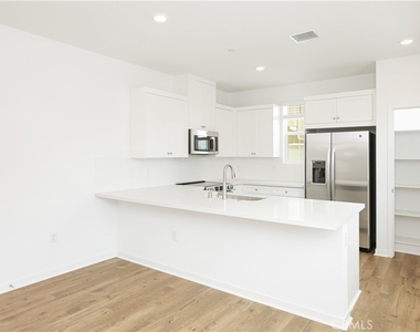 26663 Viola Way - Photo Thumbnail 9