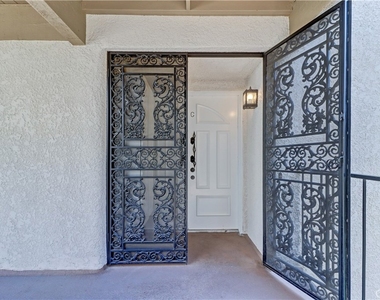 5515 Paseo Del Lago W 2g - Photo Thumbnail 27