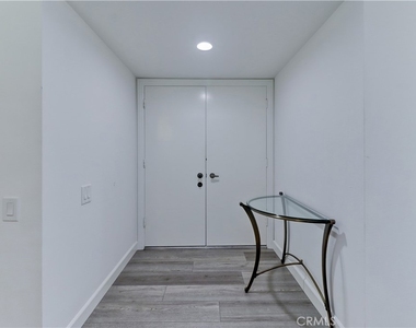 5515 Paseo Del Lago W 2g - Photo Thumbnail 1