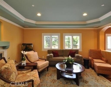 2310 Voorhees Avenue - Photo Thumbnail 3