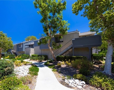 24442 Avenida De Los Ninos - Photo Thumbnail 15