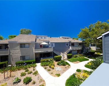 24442 Avenida De Los Ninos - Photo Thumbnail 12