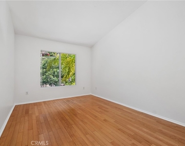 8 Egret Lane - Photo Thumbnail 36