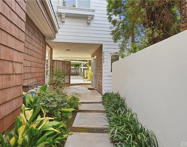 315 Goldenrod Avenue - Photo Thumbnail 1