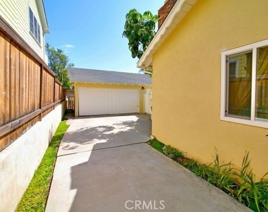 26826 Calle Hermosa - Photo Thumbnail 3