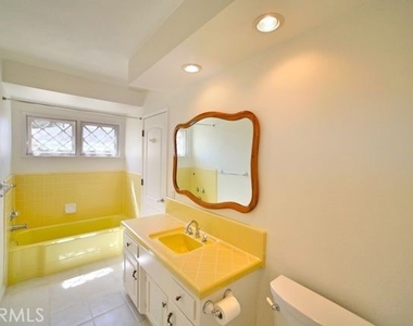 26826 Calle Hermosa - Photo Thumbnail 9