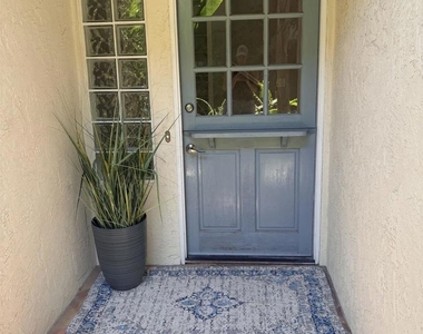 4603 Cove Drive - Photo Thumbnail 2