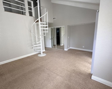 4603 Cove Drive - Photo Thumbnail 9