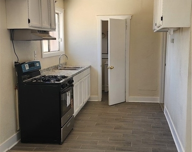 6963 Tamarisk Avenue - Photo Thumbnail 3