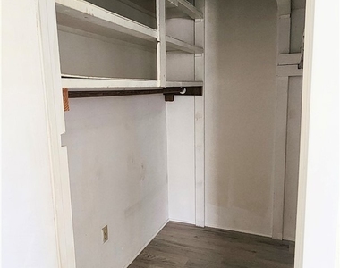 6963 Tamarisk Avenue - Photo Thumbnail 9