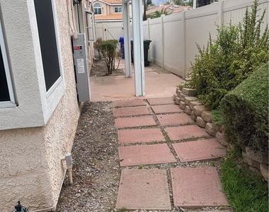 7149 Rockspring - Photo Thumbnail 23