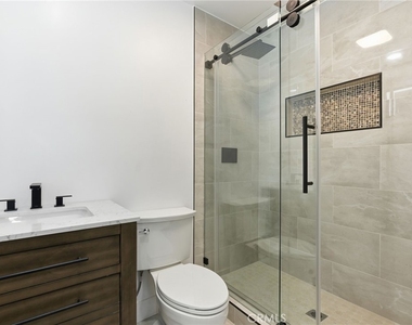 3126 Blanchard Street - Photo Thumbnail 3