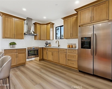 3126 Blanchard Street - Photo Thumbnail 11
