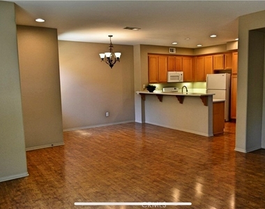 12199 N Main Street - Photo Thumbnail 8