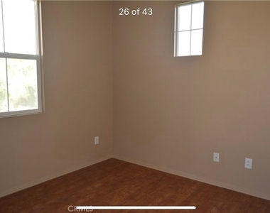 12199 N Main Street - Photo Thumbnail 18