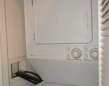 12199 N Main Street - Photo Thumbnail 14