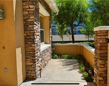 12199 N Main Street - Photo Thumbnail 1
