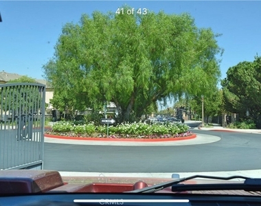 12199 N Main Street - Photo Thumbnail 32