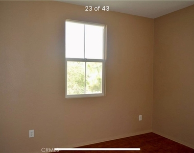 12199 N Main Street - Photo Thumbnail 15