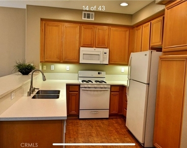 12199 N Main Street - Photo Thumbnail 6