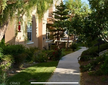 12199 N Main Street - Photo Thumbnail 3