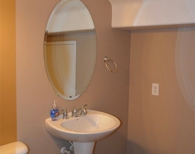 12199 N Main Street - Photo Thumbnail 13