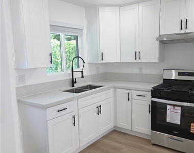 3931 E Cesar E Chavez Ave - Photo Thumbnail 4