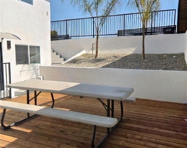 3931 E Cesar E Chavez Ave - Photo Thumbnail 9