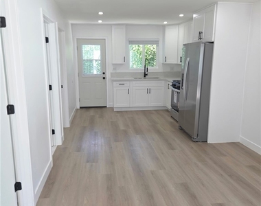 3931 E Cesar E Chavez Ave - Photo Thumbnail 2