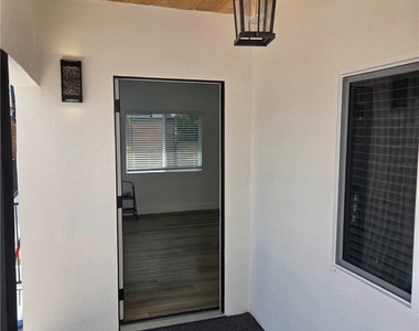 3933 Cesar E Chavez Ave - Photo Thumbnail 2