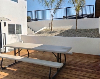 3933 Cesar E Chavez Ave - Photo Thumbnail 14