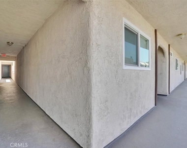 5412 Lindley Avenue - Photo Thumbnail 33
