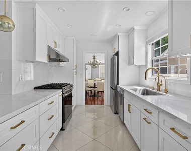 4641 Newman - Photo Thumbnail 25