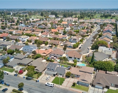 4641 Newman - Photo Thumbnail 60