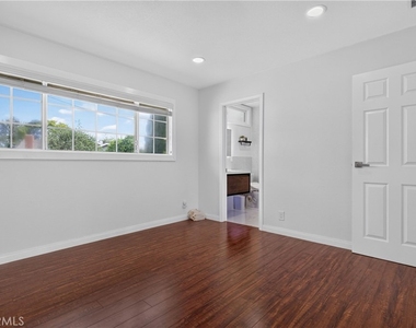 4641 Newman - Photo Thumbnail 39