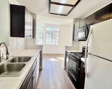 7860 Canyon Meadow Cir - Photo Thumbnail 4