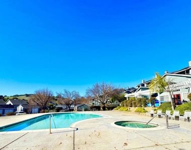 7860 Canyon Meadow Cir - Photo Thumbnail 21