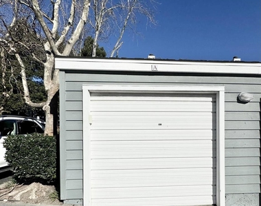 7860 Canyon Meadow Cir - Photo Thumbnail 23