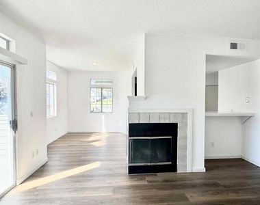 7860 Canyon Meadow Cir - Photo Thumbnail 2