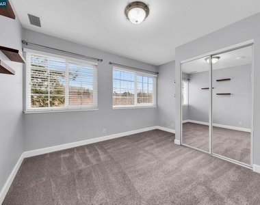 1812 Cole Ave - Photo Thumbnail 26